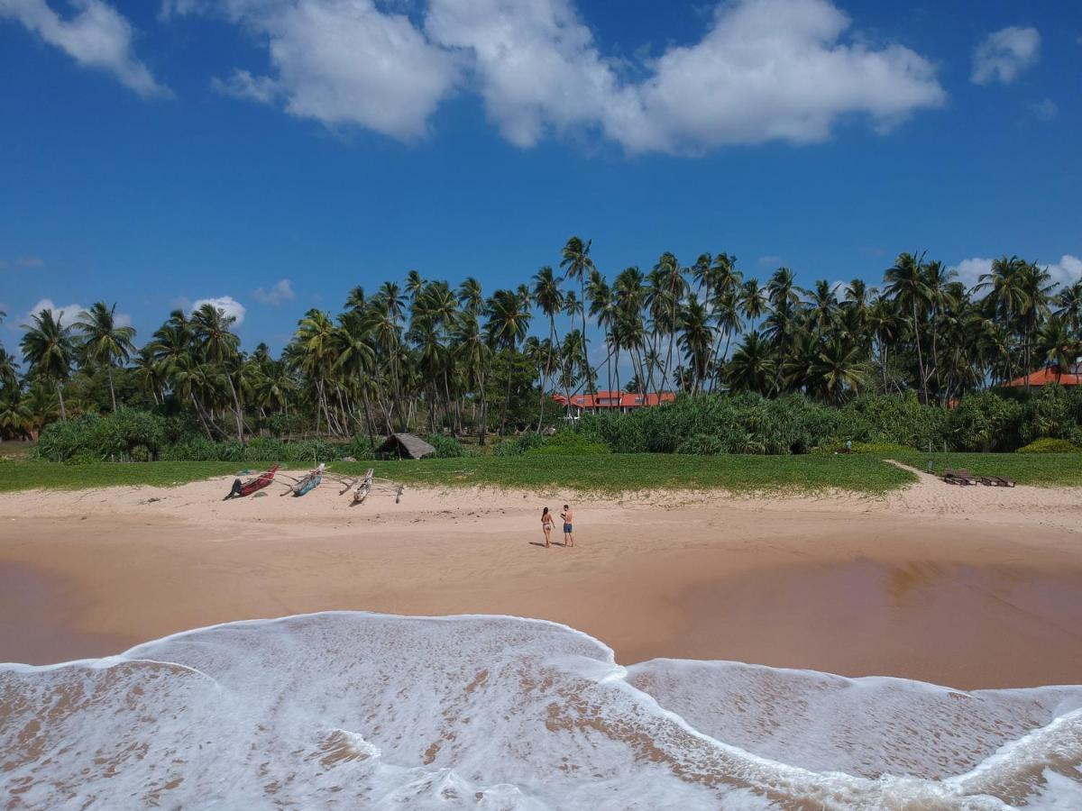 Green Parrot Beach Resort 坦加拉 外观 照片