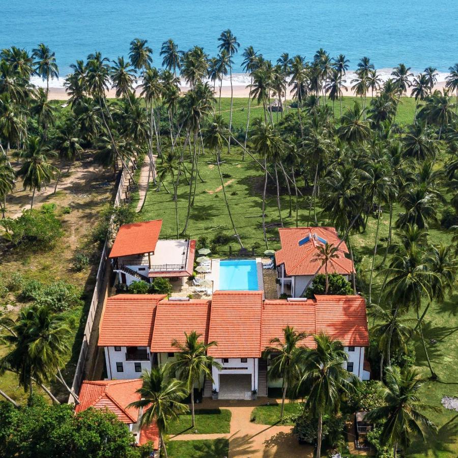 Green Parrot Beach Resort 坦加拉 外观 照片