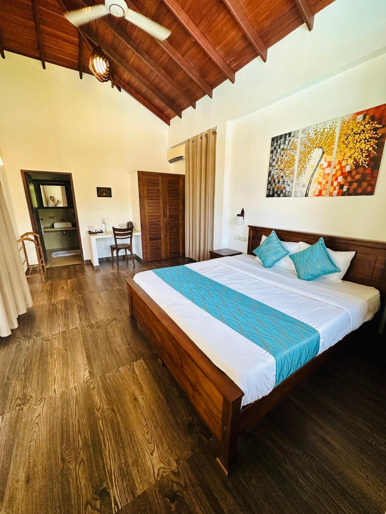 Green Parrot Beach Resort 坦加拉 客房 照片