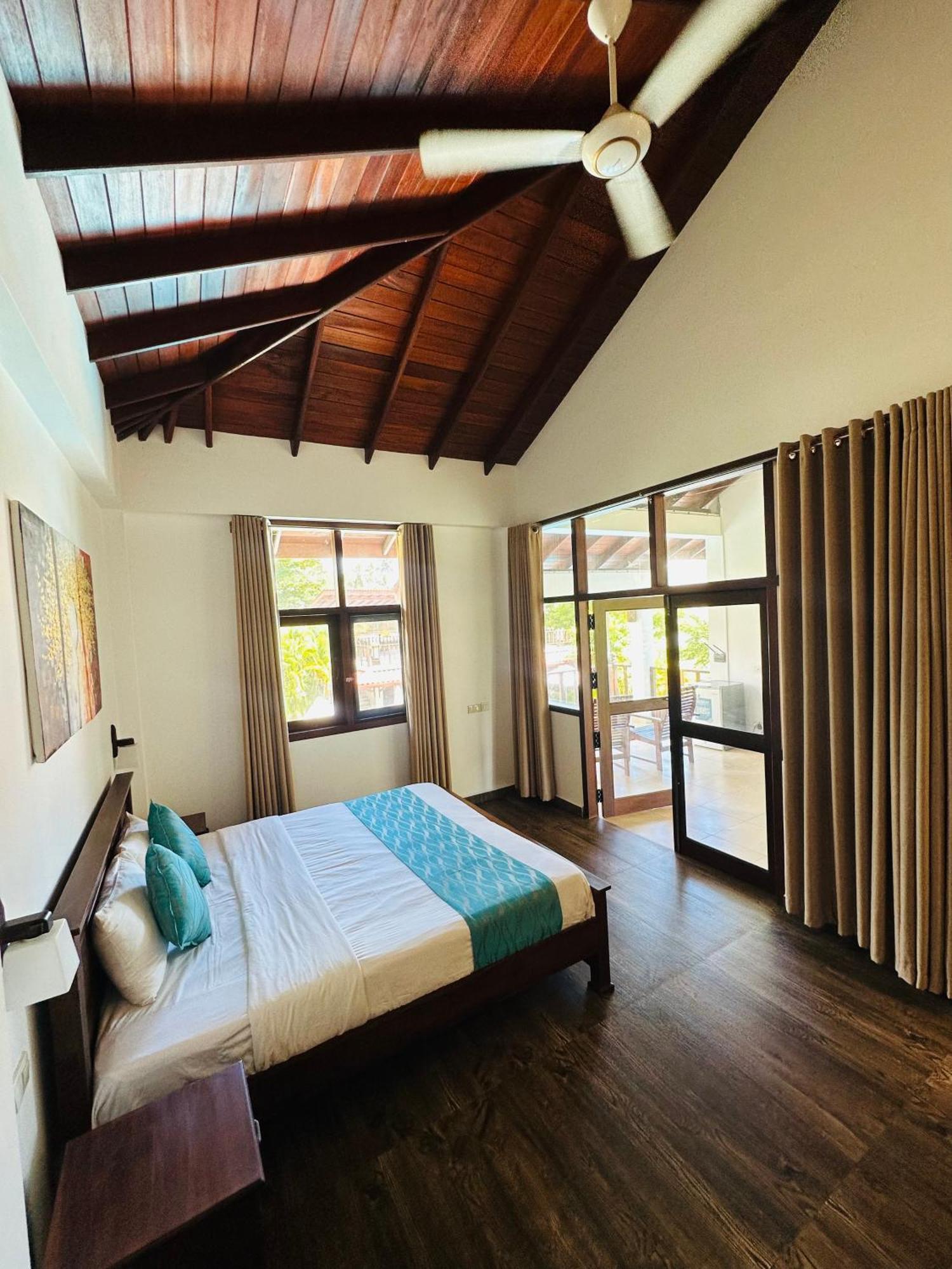 Green Parrot Beach Resort 坦加拉 外观 照片