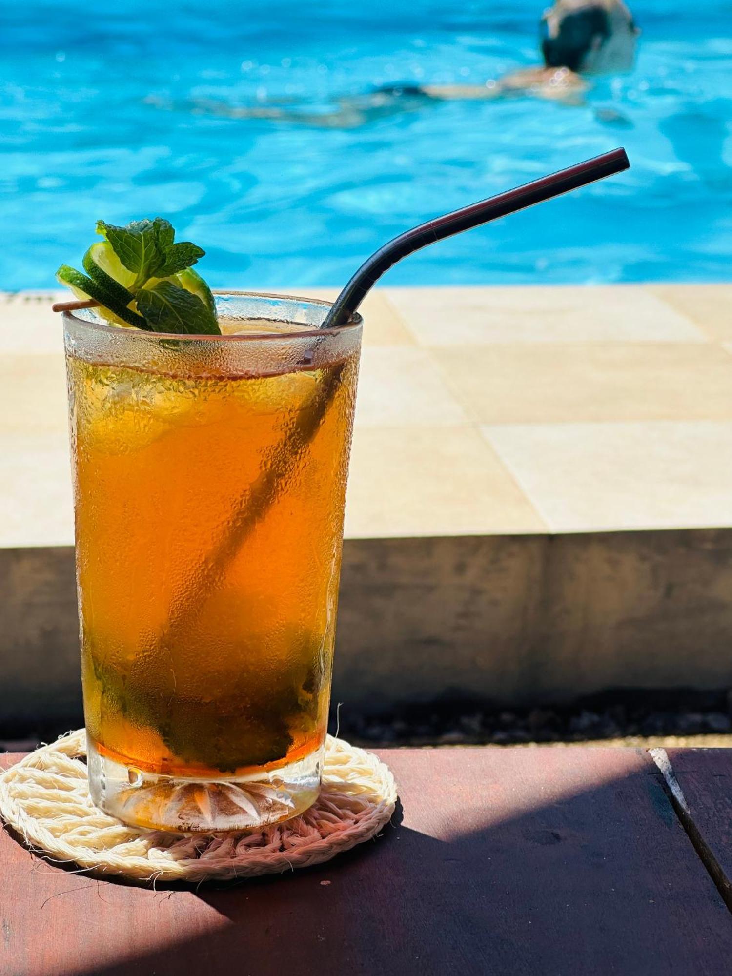 Green Parrot Beach Resort 坦加拉 外观 照片
