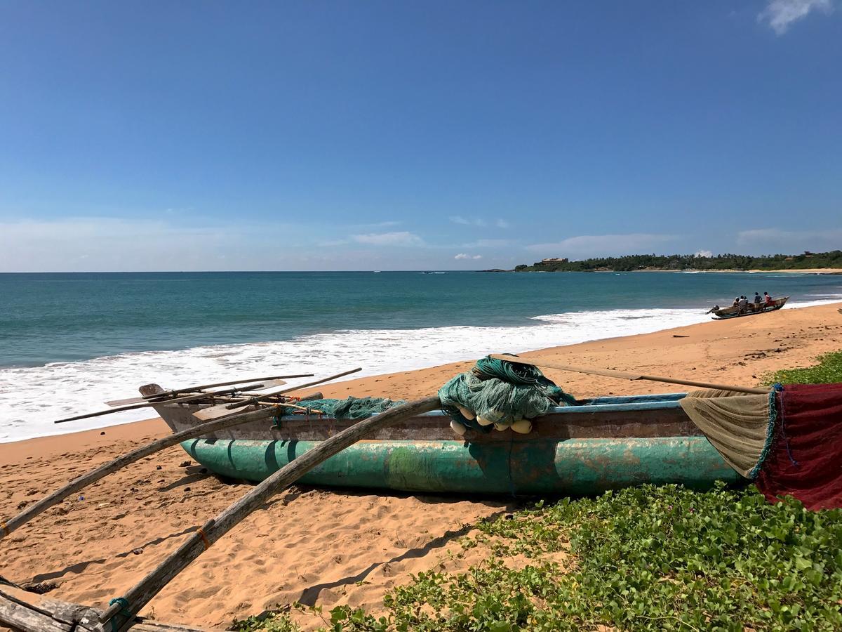 Green Parrot Beach Resort 坦加拉 外观 照片