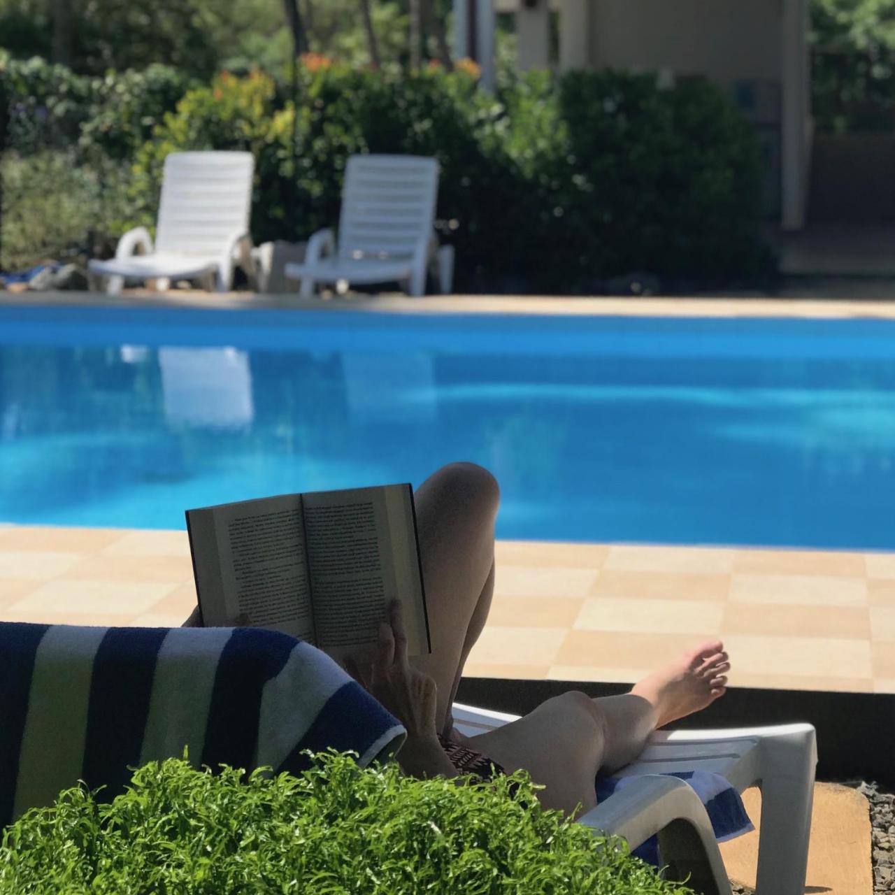 Green Parrot Beach Resort 坦加拉 外观 照片