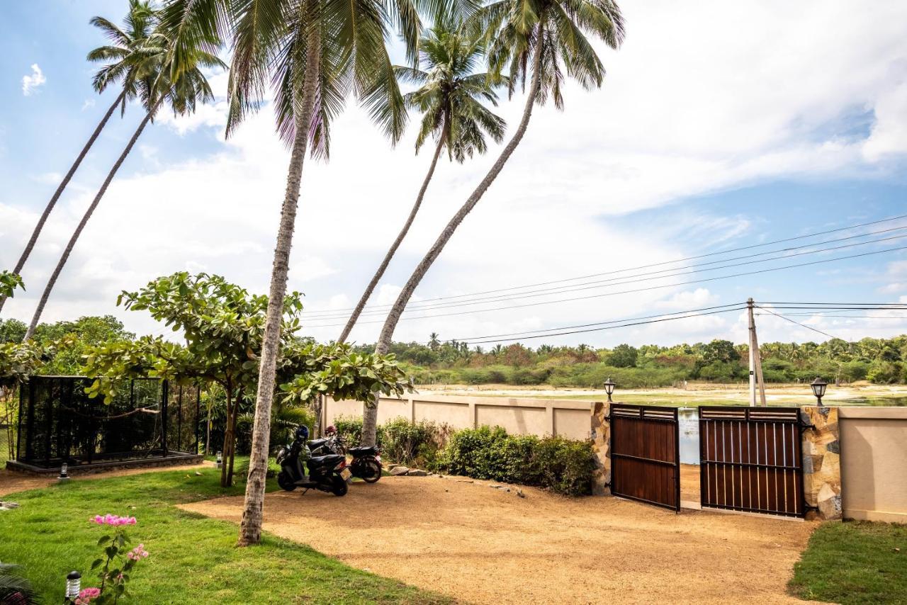 Green Parrot Beach Resort 坦加拉 外观 照片