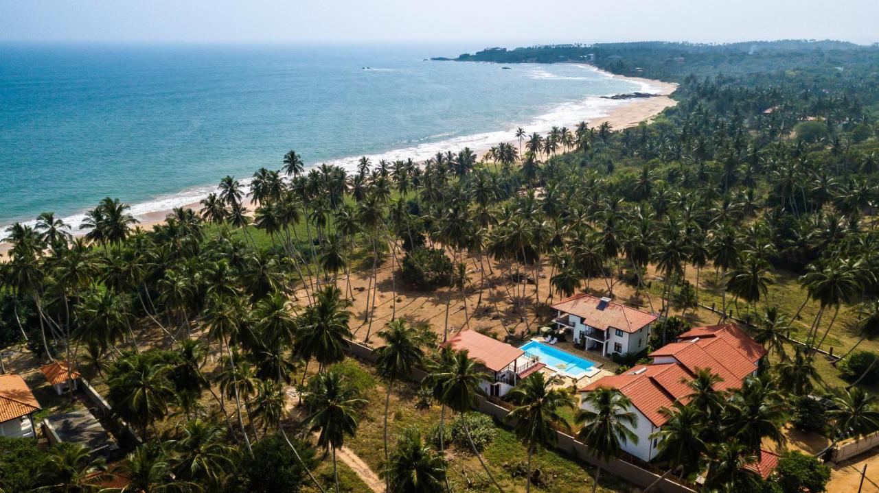 Green Parrot Beach Resort 坦加拉 外观 照片